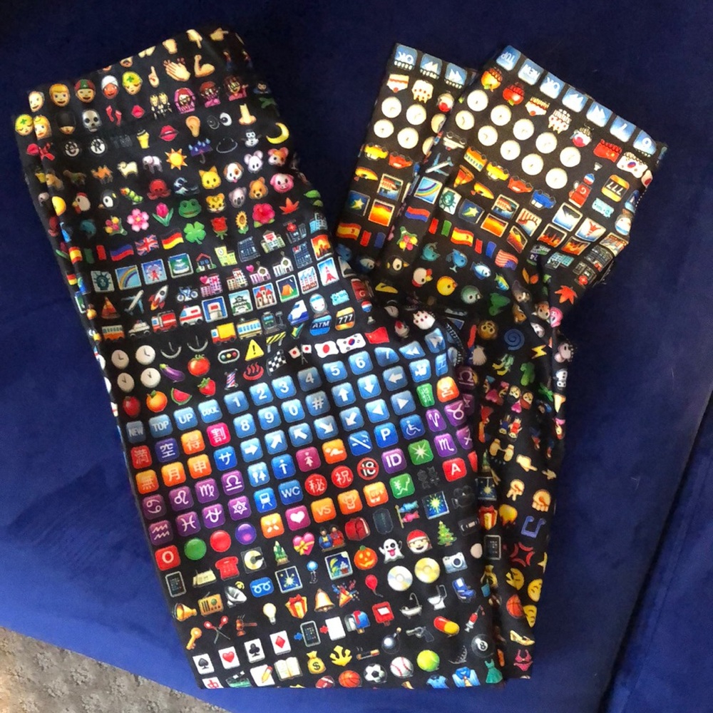 Zara Terez 7/8 emoji leggings
